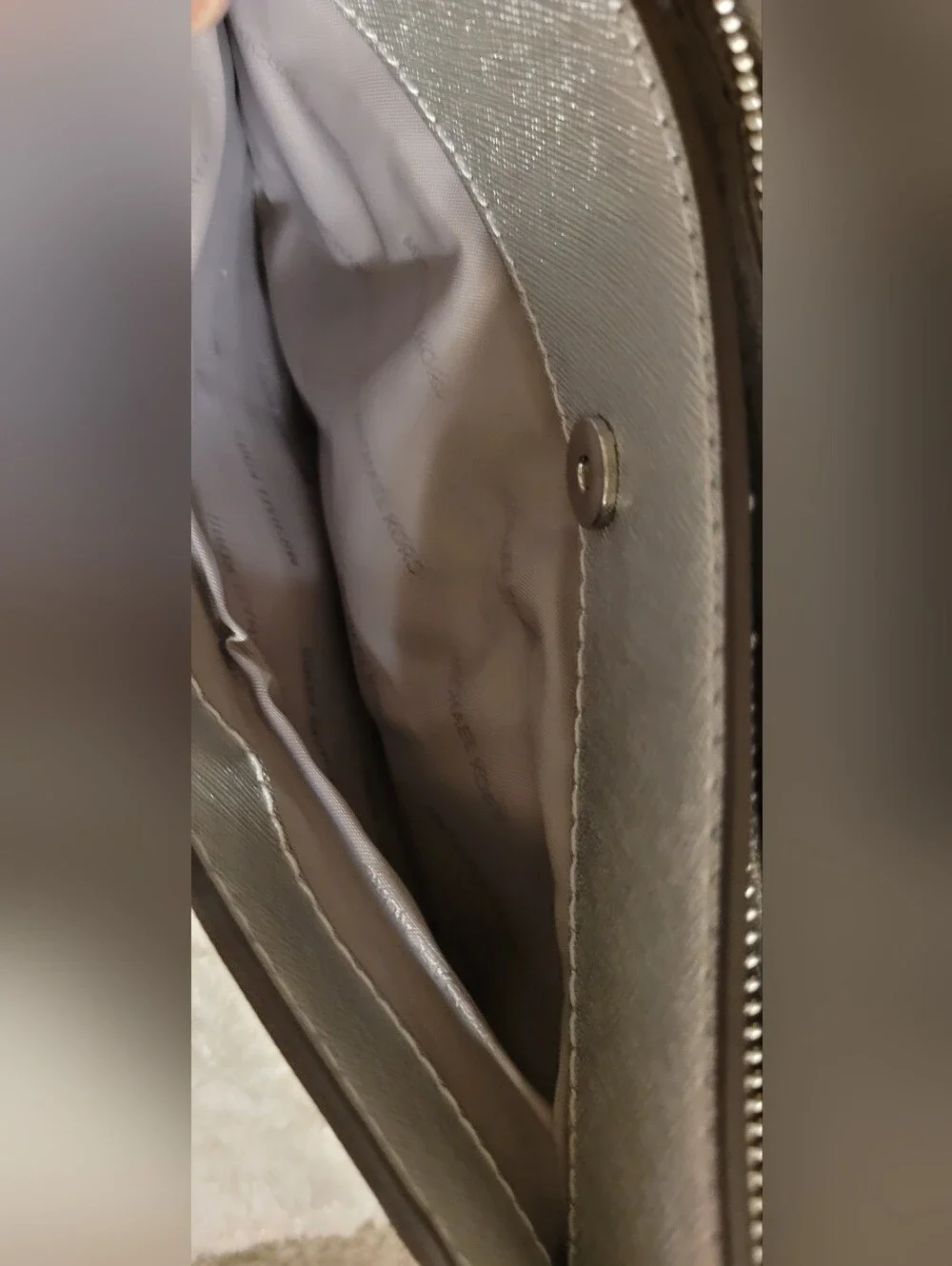 Silver Michael Kors Purse - Crosbody/Shoulder or Clutch - LIKE NEW - Picture 13 of 14